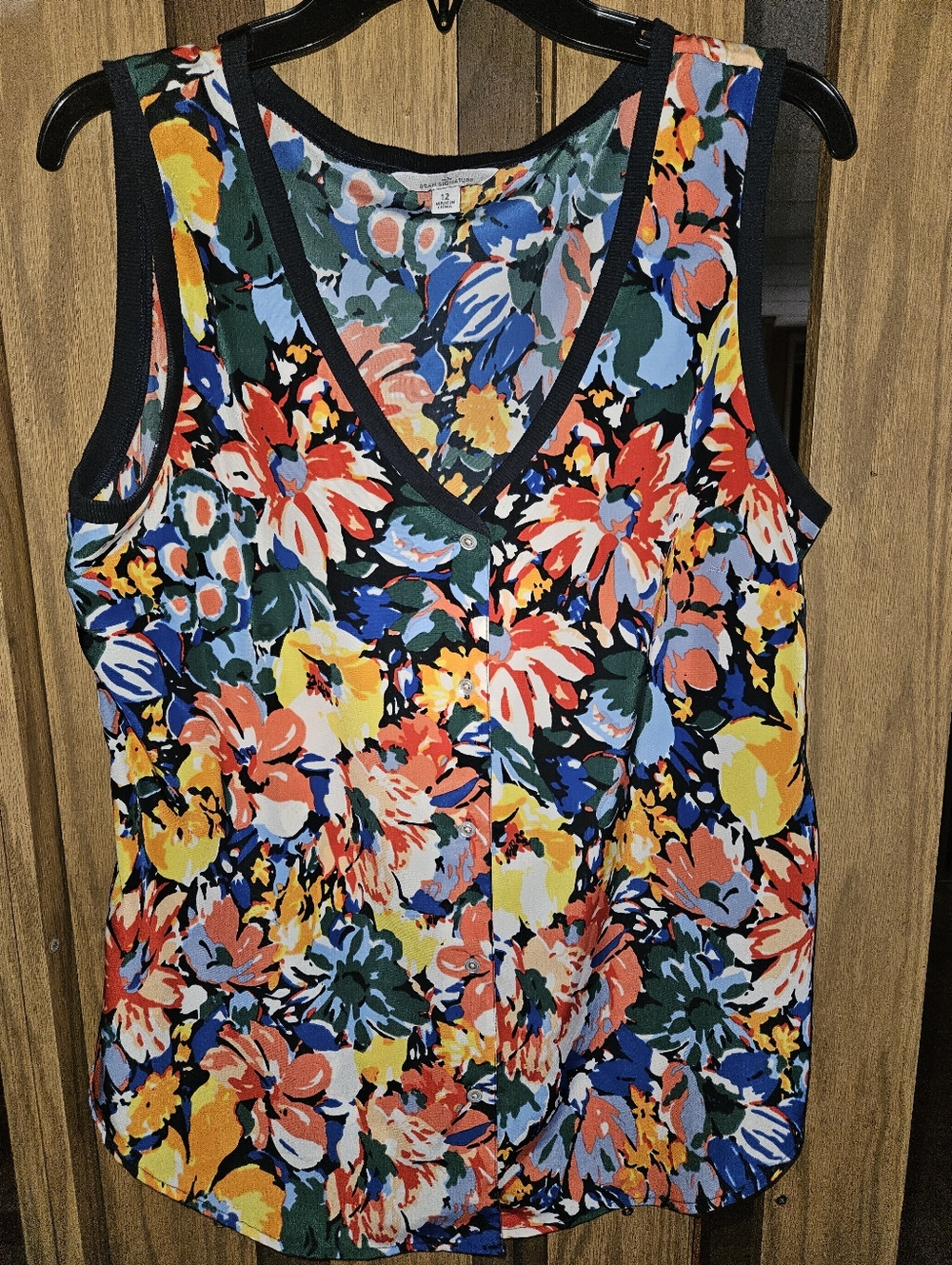 L.L. Bean Signature Sz 12 Multicolor Floral V-Neck Button Front Camisole